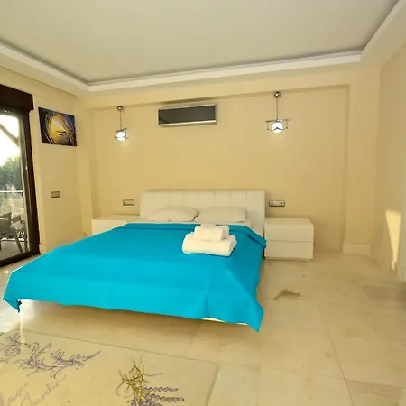 Villa Carat Park A24/1 *